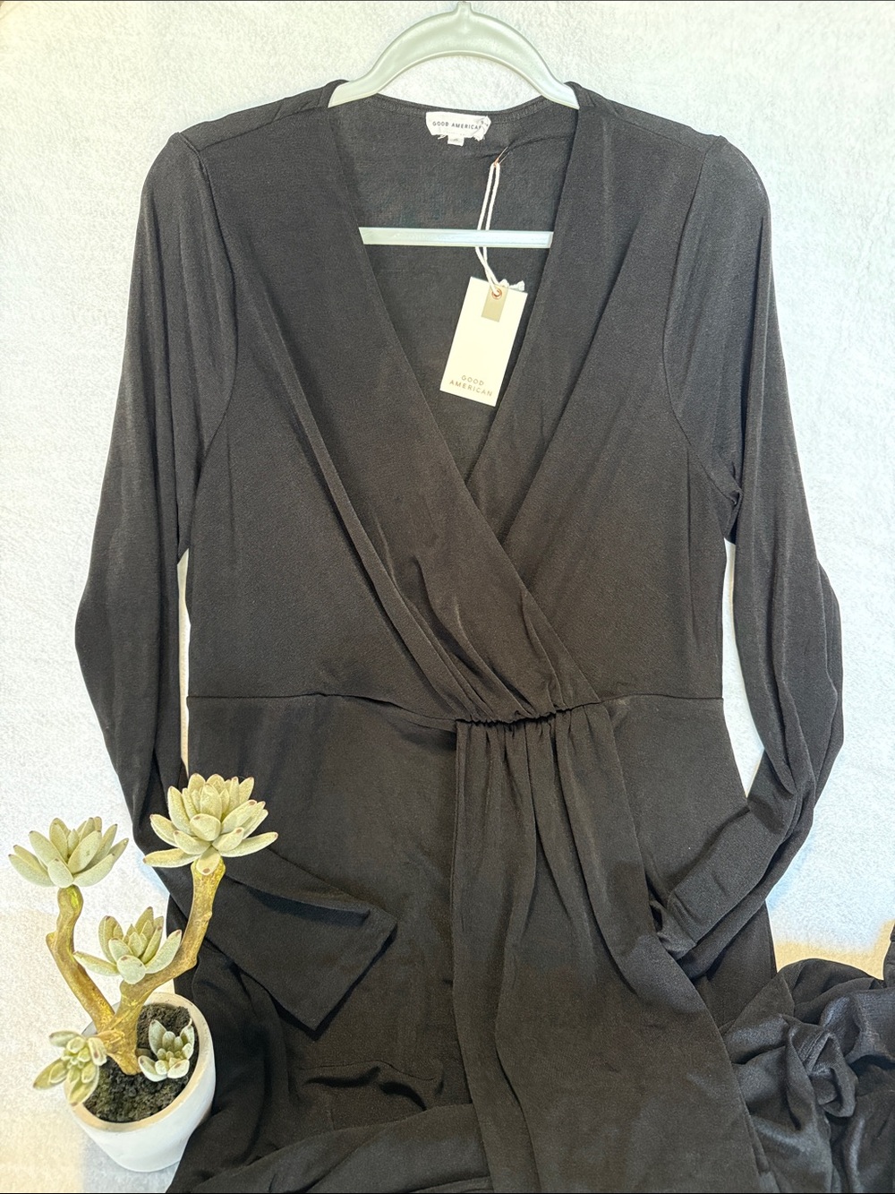 Good American Slinky V Neck Black Wrap Dress size fits like XL